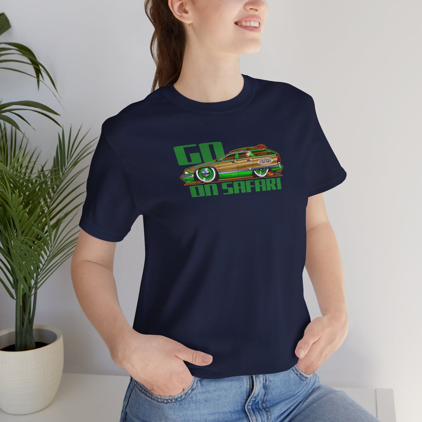BUICK ROADMASTER Station Wagon Safari Custom Car Art Short Sleeve Tee - Colors