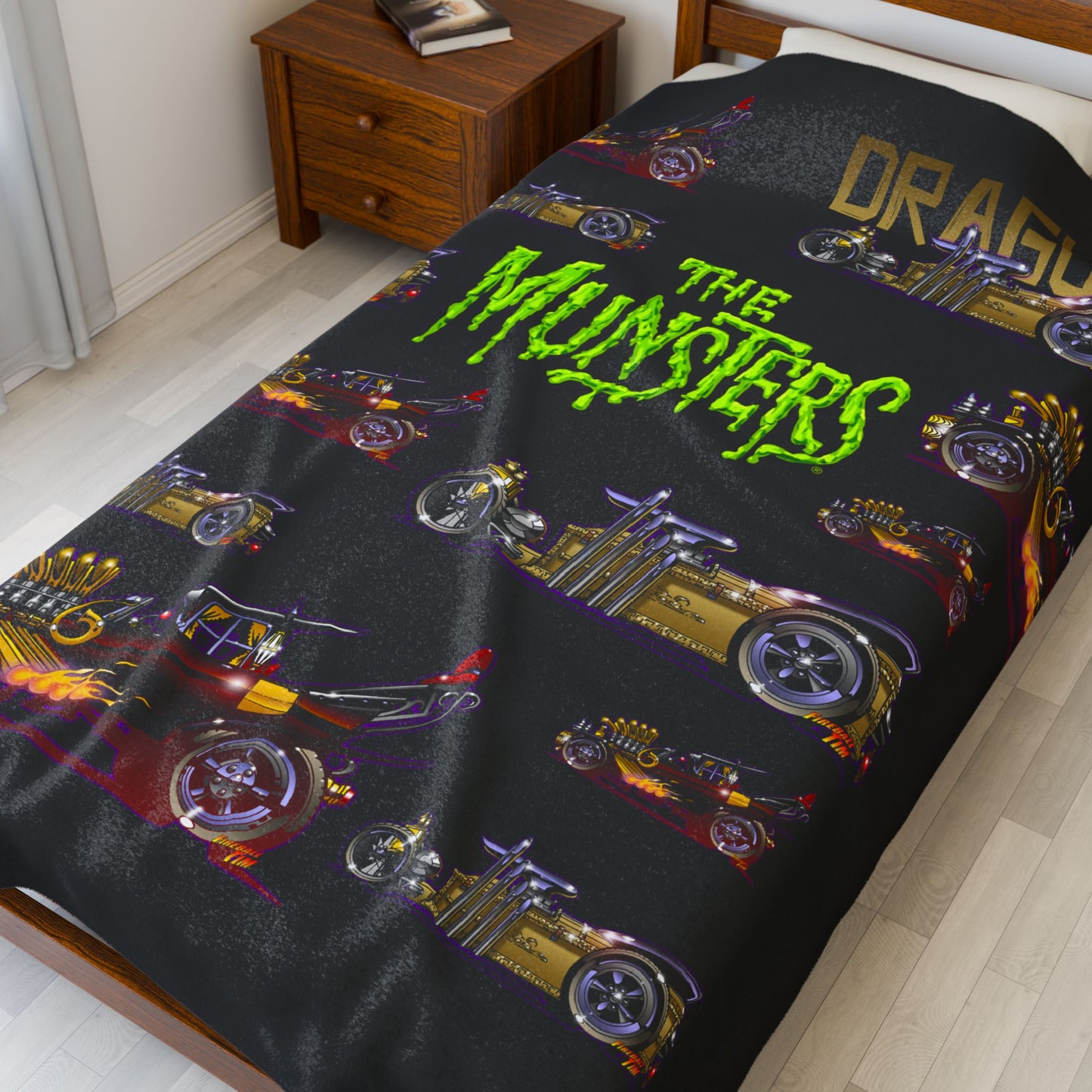 MUNSTERS DRAGULA & MUNSTER KOACH Velveteen Plush Fleece Blanket - 3 Sizes